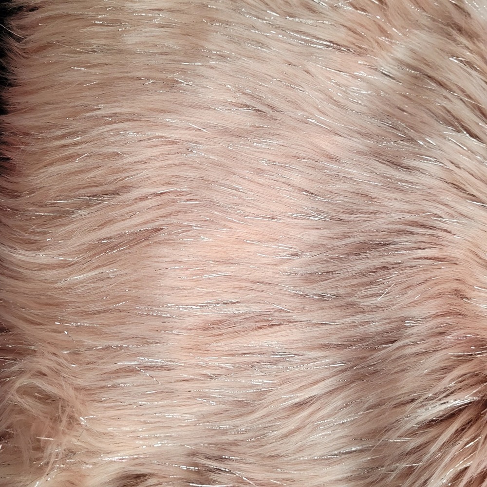 NWT Cloverdale Collections Blush Pink Faux Fur Rectangular Accent Rug 30 X 45